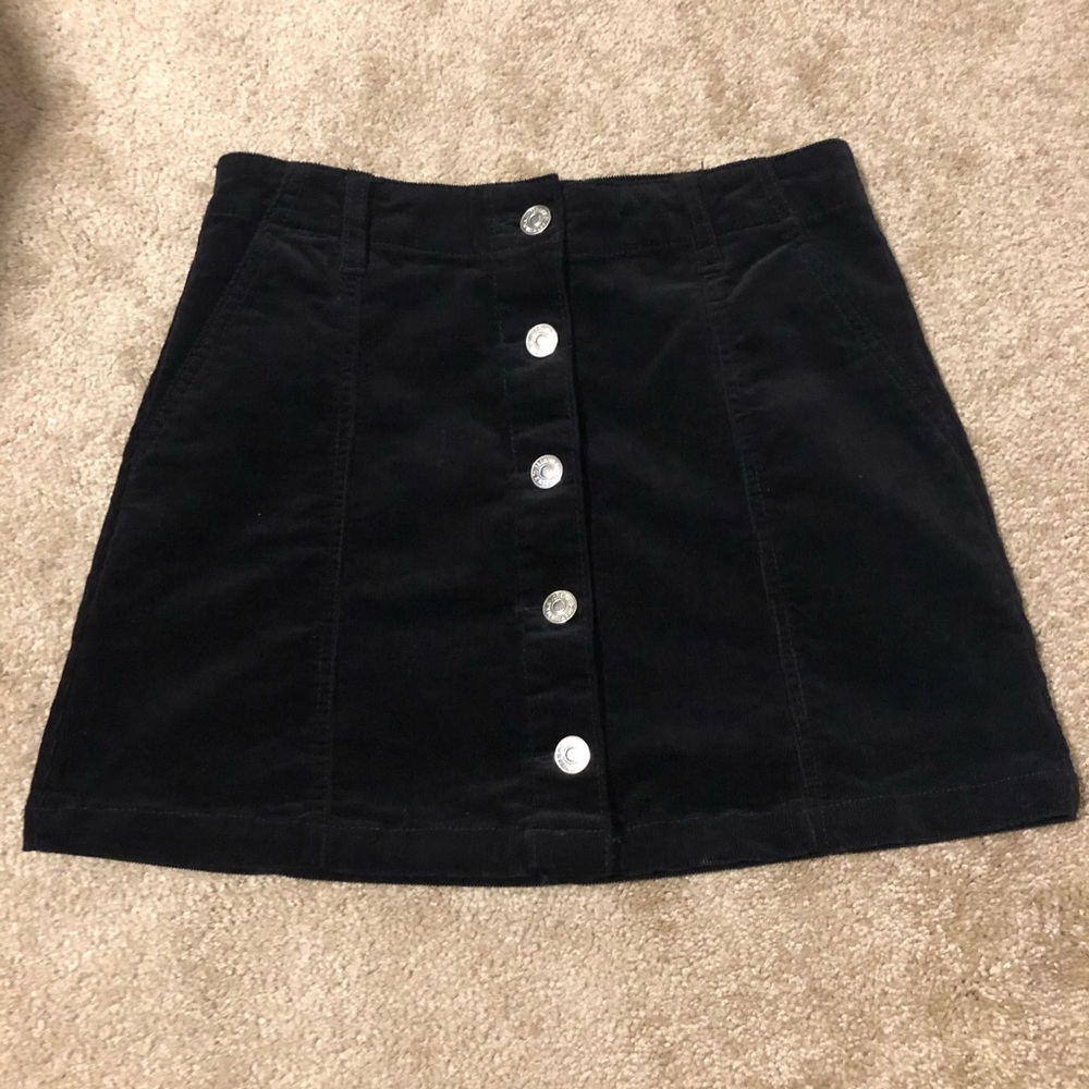 Forever 21 corduroy black skirt